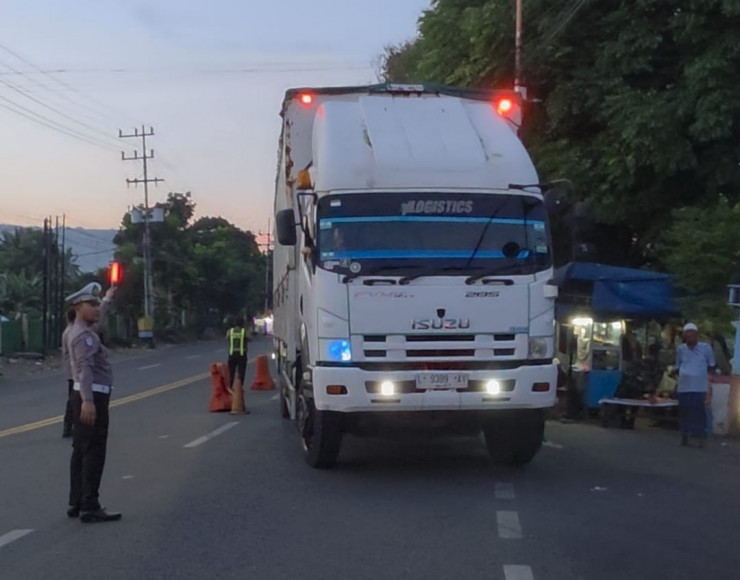 Polresta Banyuwangi Optimalkan Buffer Zone Bulusan Kepadatan Terurai, Sopir Puji Polisi