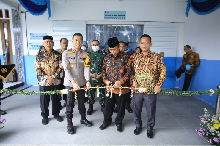 Kapolres Madiun Resmikan SPPG ke 2 dan 3 di Desa Sogo, Perkuat Program Gizi Cegah Stunting