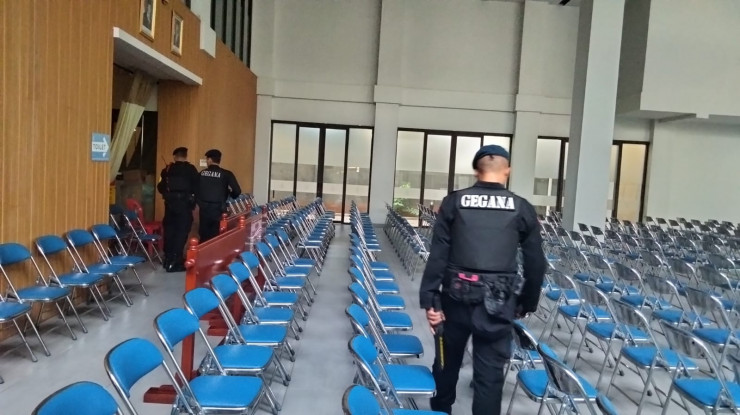 Polisi Amankan Ibadah Paskah di Gereja Katedral Jakarta